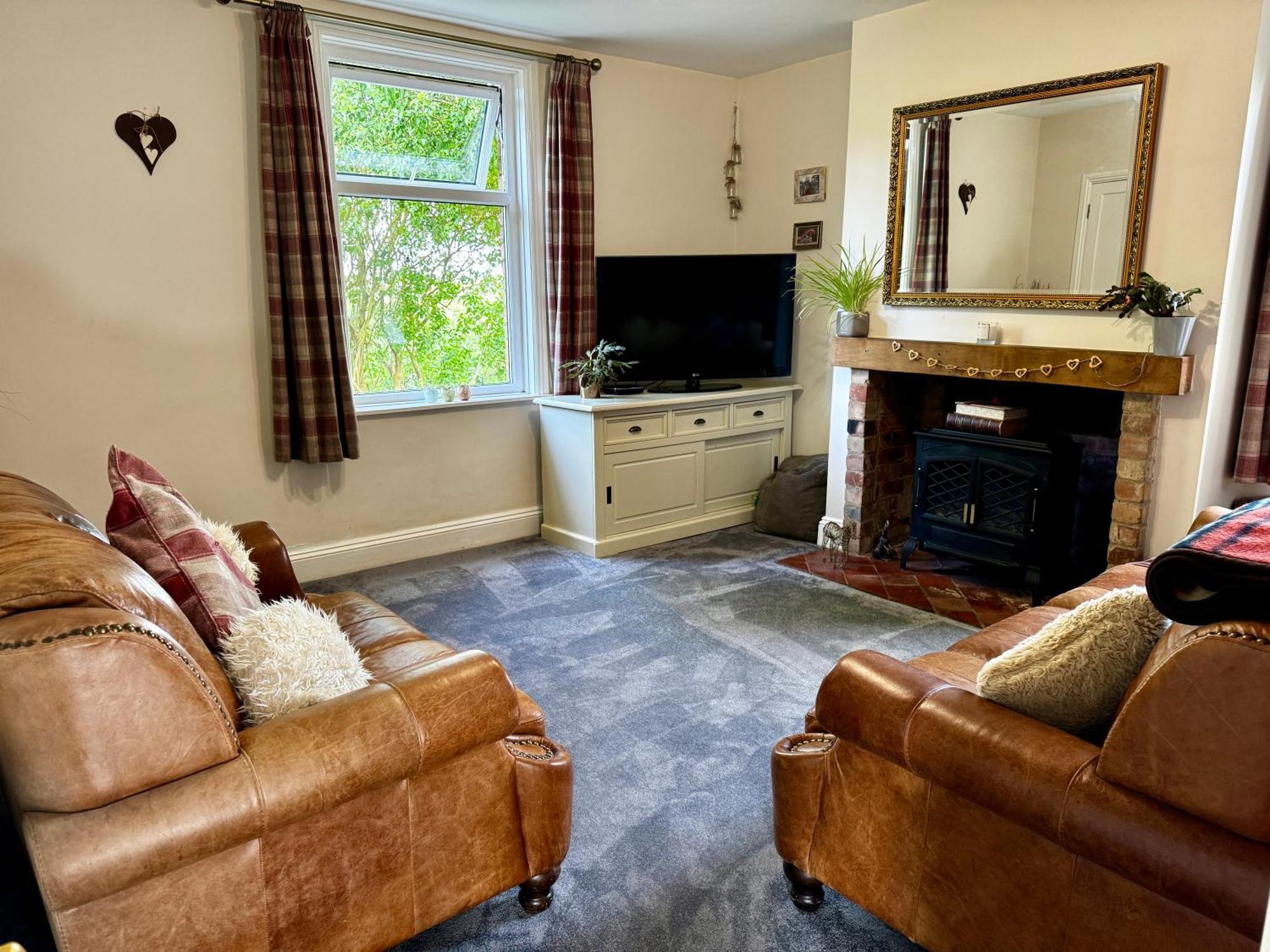 Luxury Isla Cottages, Bourne! Dog-Friendly, Countryside Views, Garden, Parking, 5Mins Pubs - Family Holiday Bilik gambar